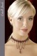 Collier de perles grises et rouges